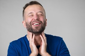 Alívio da garganta irritada